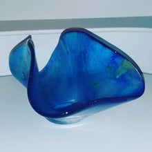 Last inn bildet i Galleri-visningsprogrammet, Glass skål &quot;Screen Melt Blue Wave&quot;
